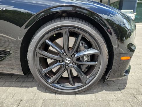 Used 2022 Bentley Continental GT AWD/4WD image 21