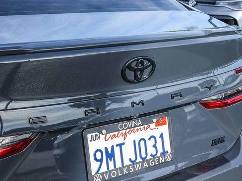 Used 2025 Toyota Camry SE image 10