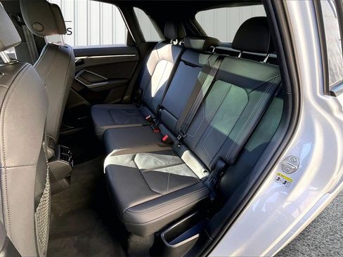 Used 2025 Audi Q3 2.0T Premium w/ Convenience Package image 22