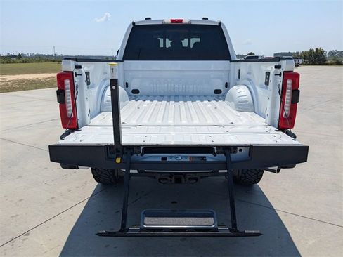 Used 2024 Ford F250 Lariat w/ Lariat Ultimate Package image 13