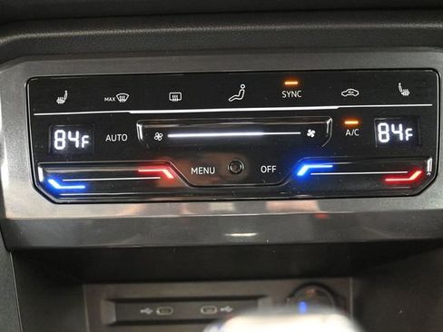 Used 2022 Volkswagen Tiguan SE R-Line image 22