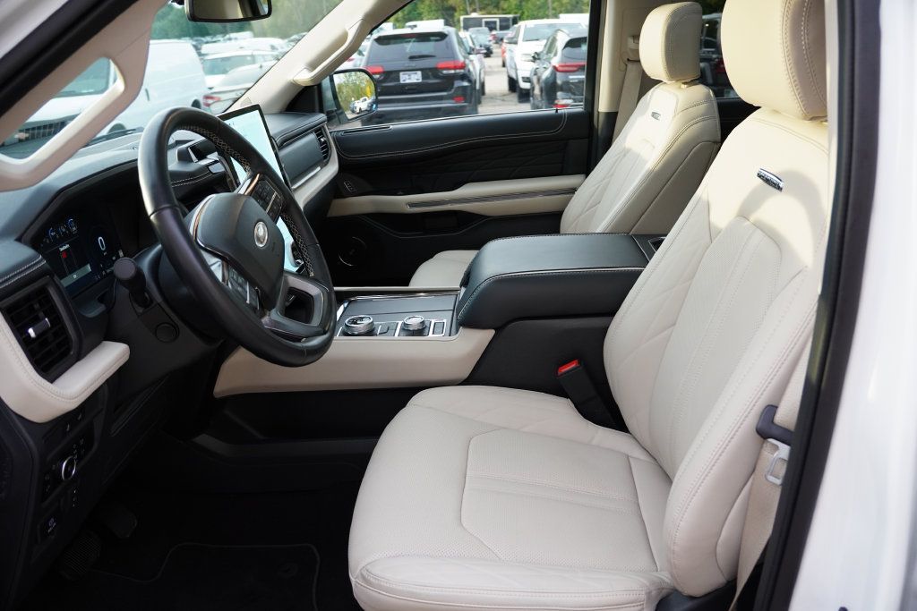 Used 2024 Ford Expedition Platinum AWD/4WD image 16