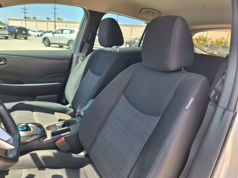 Used 2018 Nissan Leaf SV w/ Protection Package FWD image 11