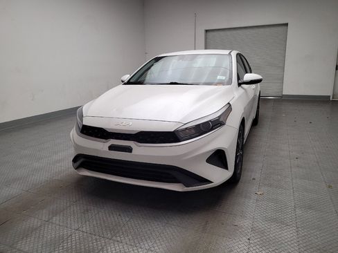 Used 2024 Kia Forte LXS w/ LXS Technology Package FWD image 15