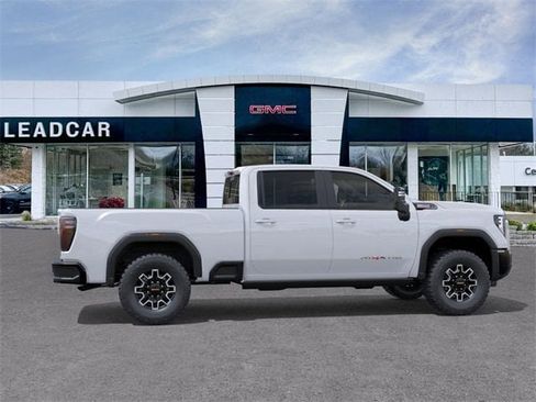 New 2026 GMC Sierra 2500 AT4X image 5