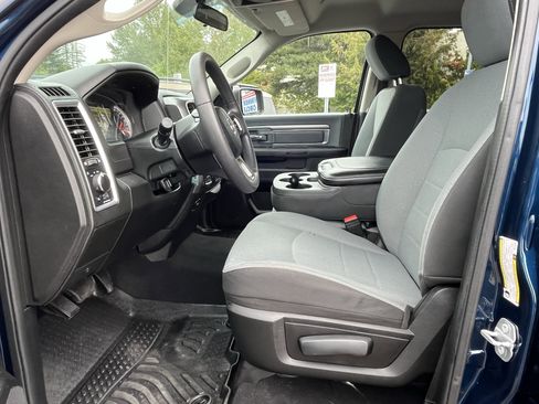 Used 2021 RAM 1500 Classic SLT image 10