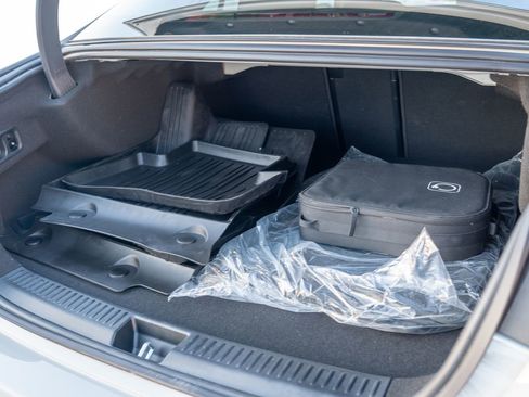 Used 2026 Mercedes-Benz E 53 AMG e 4MATIC Sedan image 37