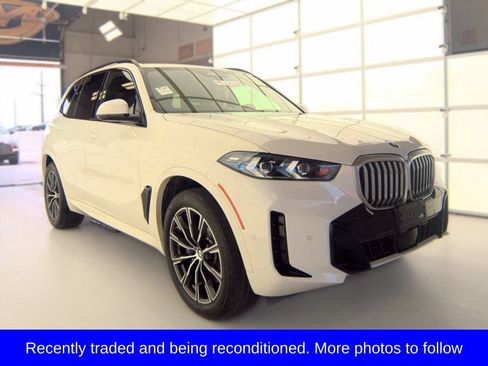 Used 2024 BMW X5 xDrive40i w/ M Sport Package AWD/4WD image 1