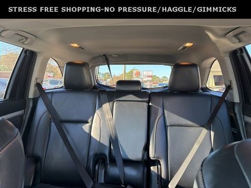 Used 2019 Toyota Highlander XLE image 24