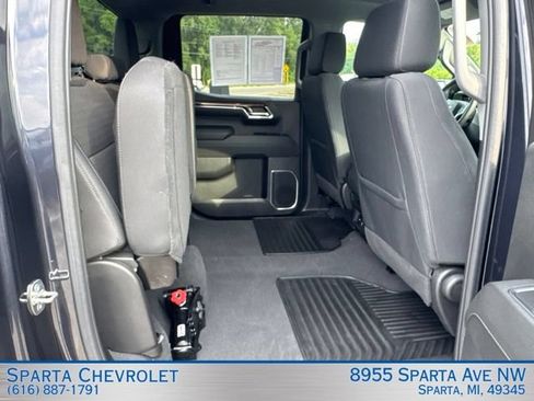 Used 2024 Chevrolet Silverado 1500 LT AWD/4WD image 31