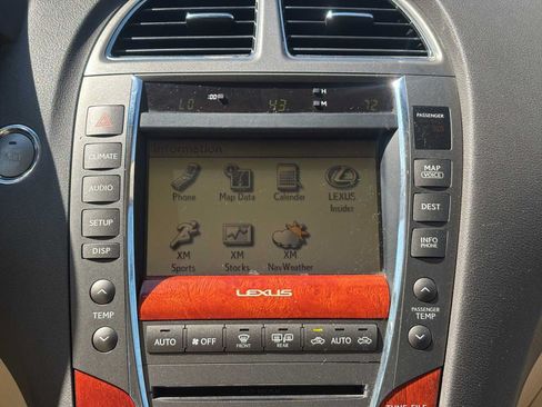 Used 2011 Lexus ES 350 FWD image 16