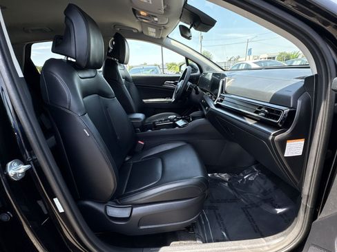 Used 2023 Kia Sportage EX AWD/4WD image 28