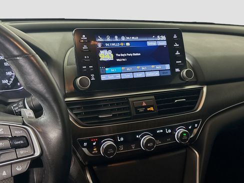 Used 2022 Honda Accord Touring image 18