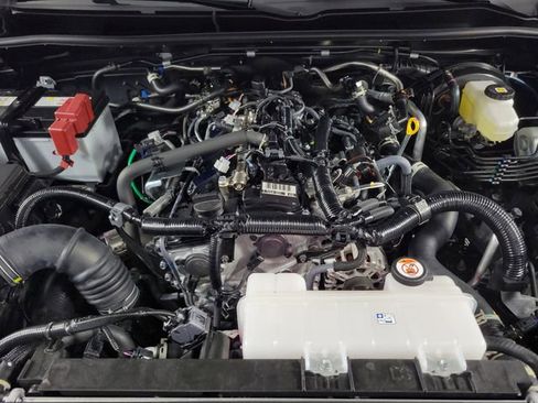 Used 2025 Toyota 4Runner TRD Off-Road image 13