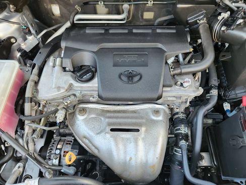 Used 2017 Toyota RAV4 LE w/ Carpet Mat Package AWD/4WD image 33