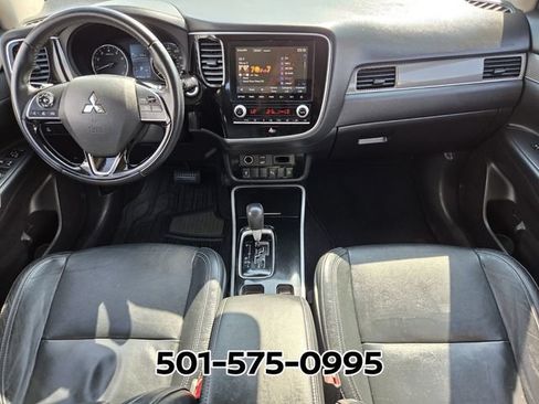 Used 2020 Mitsubishi Outlander FWD image 14