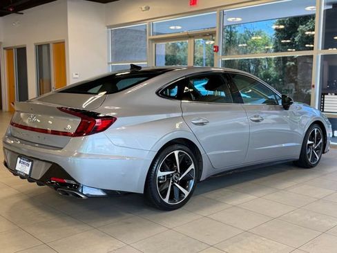 Used 2023 Hyundai Sonata SEL Plus FWD image 12