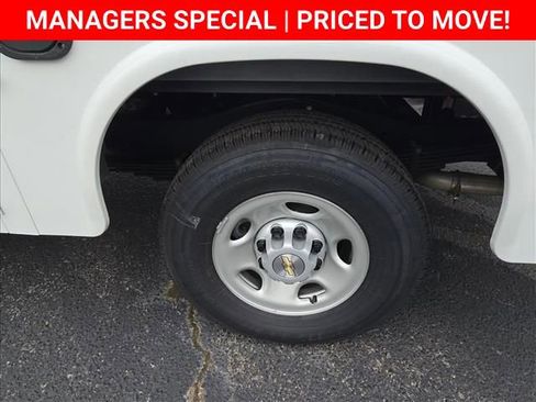 New 2025 Chevrolet Express 3500 w/ Power Convenience Package image 18