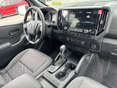 New 2026 Nissan Frontier SV w/ Tow Package AWD/4WD image 22