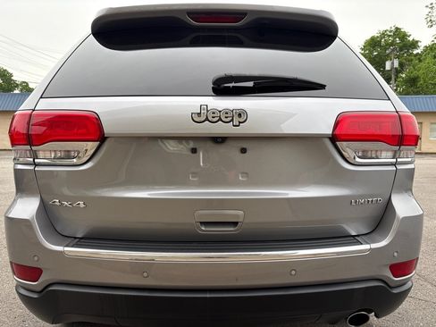 Used 2018 Jeep Grand Cherokee Limited AWD/4WD image 5