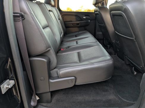 Used 2014 GMC Sierra 3500 Denali image 21