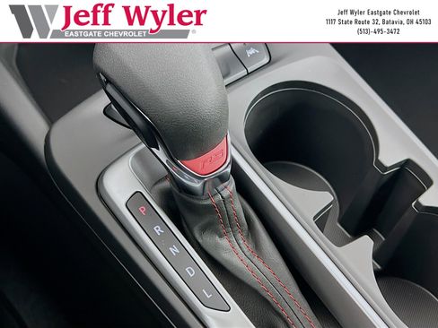 New 2026 Chevrolet Trax RS w/ Sunroof Package FWD image 12