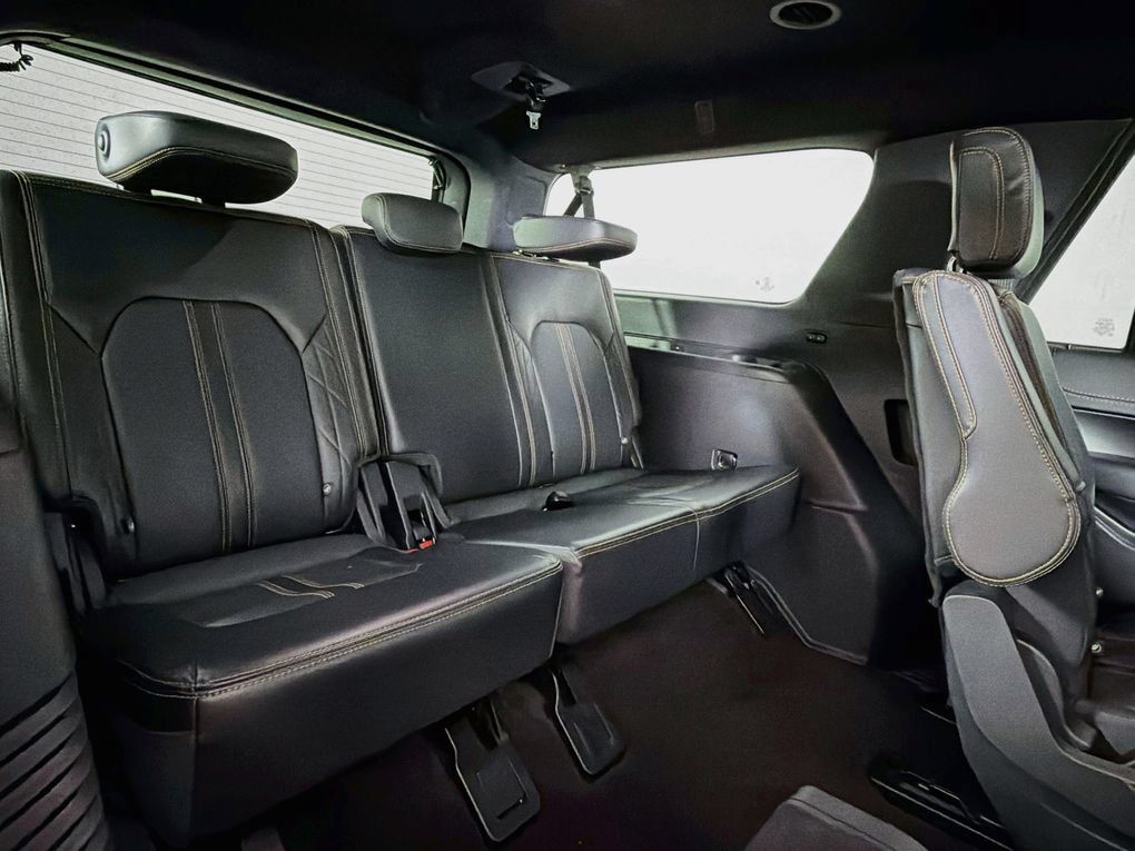 Used 2023 Ford Expedition Max Platinum AWD/4WD image 28