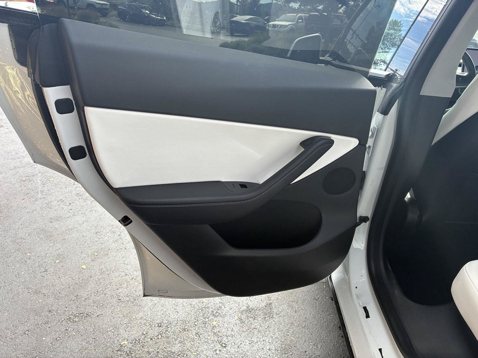 Used 2021 Tesla Model Y Long Range AWD/4WD image 14