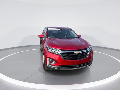 Used 2023 Chevrolet Equinox LT FWD image 3