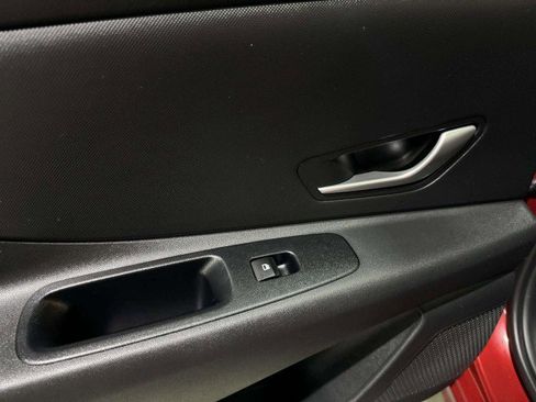 Used 2024 Hyundai Elantra SEL image 38