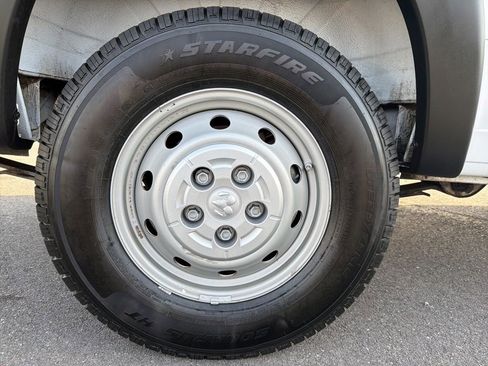 Used 2021 RAM ProMaster 2500 image 13