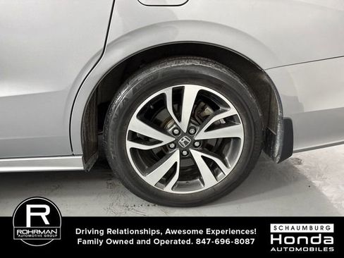 Used 2023 Honda Odyssey Touring image 5
