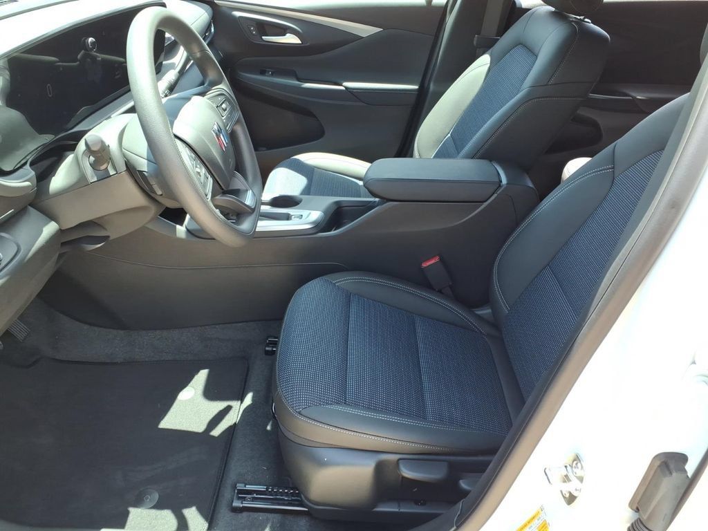 New 2026 Buick Envista Sport Touring FWD image 14