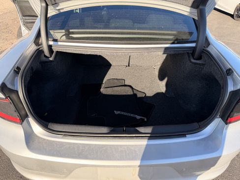 Used 2019 Dodge Charger SXT RWD image 21