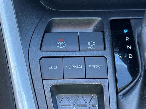 Certified 2025 Toyota RAV4 XLE image 25