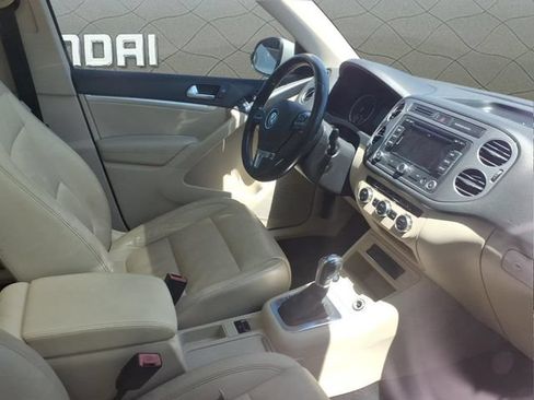 Used 2013 Volkswagen Tiguan SEL AWD/4WD image 10