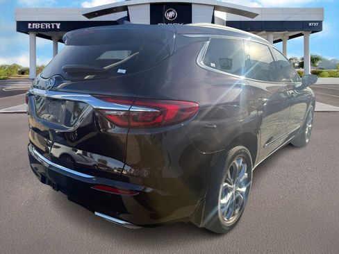 Used 2021 Buick Enclave Avenir w/ Avenir Technology Package image 2