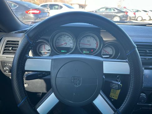 Used 2009 Dodge Challenger R/T image 20