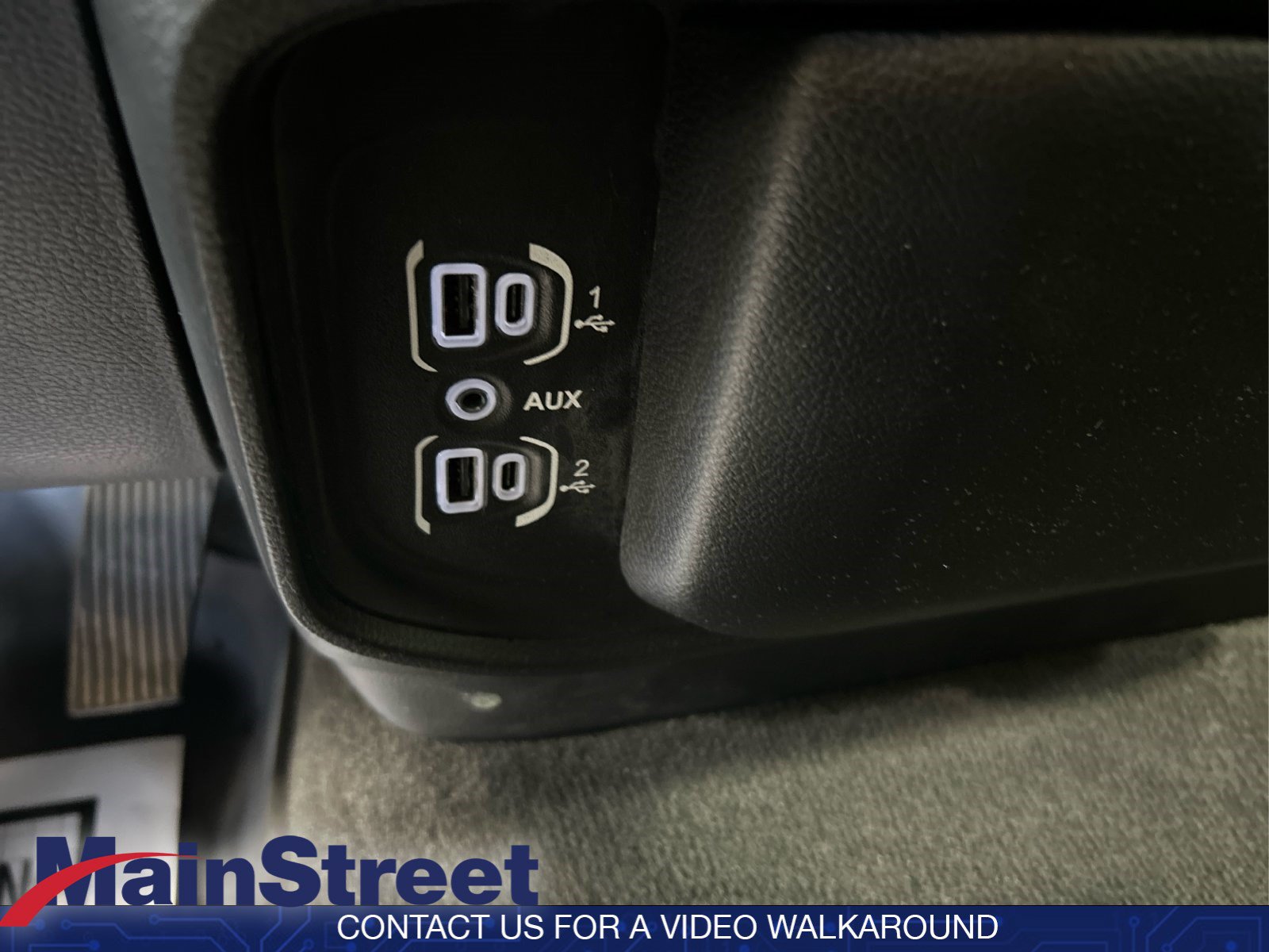 Used 2021 RAM 1500 Laramie AWD/4WD image 35