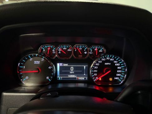 Used 2015 Chevrolet Silverado 2500 LT w/ LT Convenience Package image 14