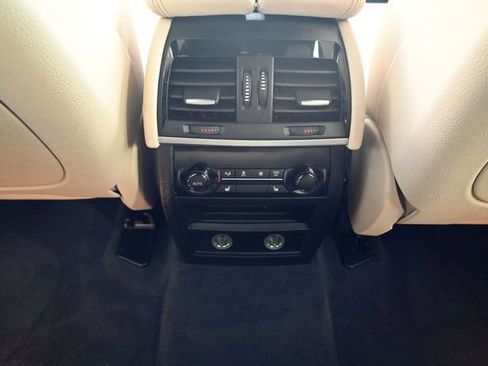 Used 2017 BMW X5 xDrive50i AWD/4WD image 26