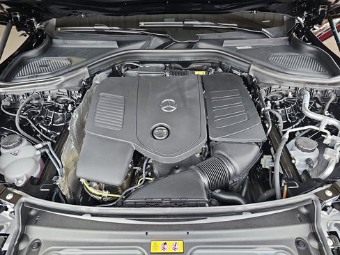 New 2026 Mercedes-Benz GLC 300 4MATIC image 32