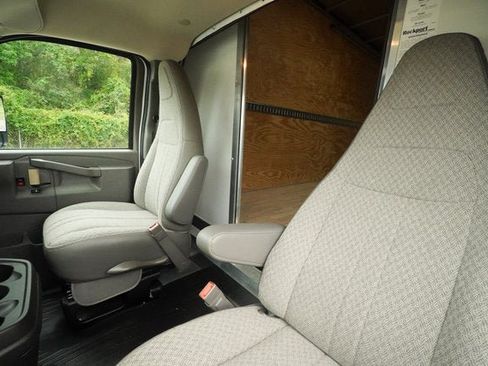 New 2026 GMC Savana 3500 Extended w/ Power Convenience Package RWD image 31