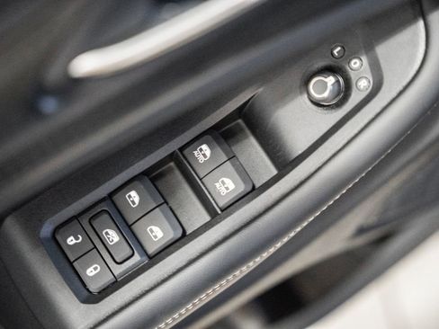 New 2025 Jeep Grand Cherokee image 37