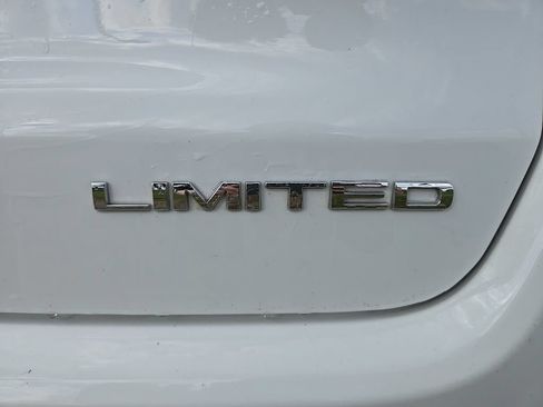 Used 2023 Jeep Compass Limited AWD/4WD image 6