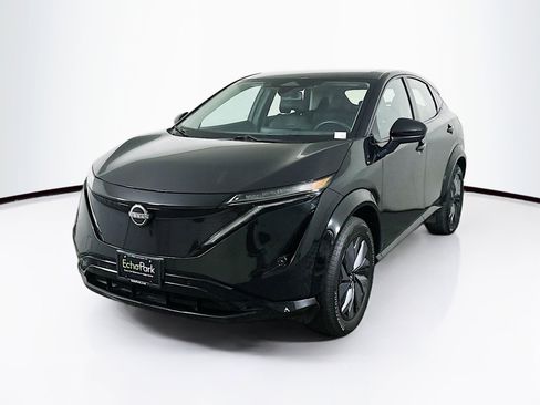 Used 2024 Nissan Ariya AWD image 3