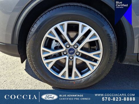 Certified 2022 Ford Escape SEL image 8