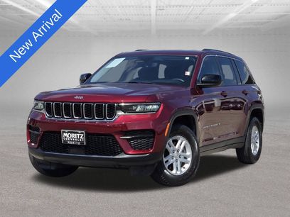 Used 2023 Jeep Grand Cherokee Laredo w/ Luxury Tech Group I