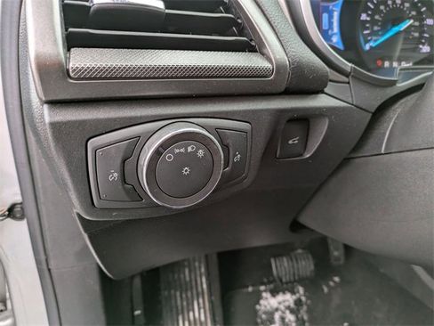 Certified 2019 Ford Fusion SE image 16