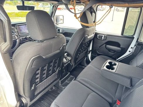 Used 2022 Jeep Wrangler Unlimited Rubicon 4xe w/ Steel Bumper Group image 23